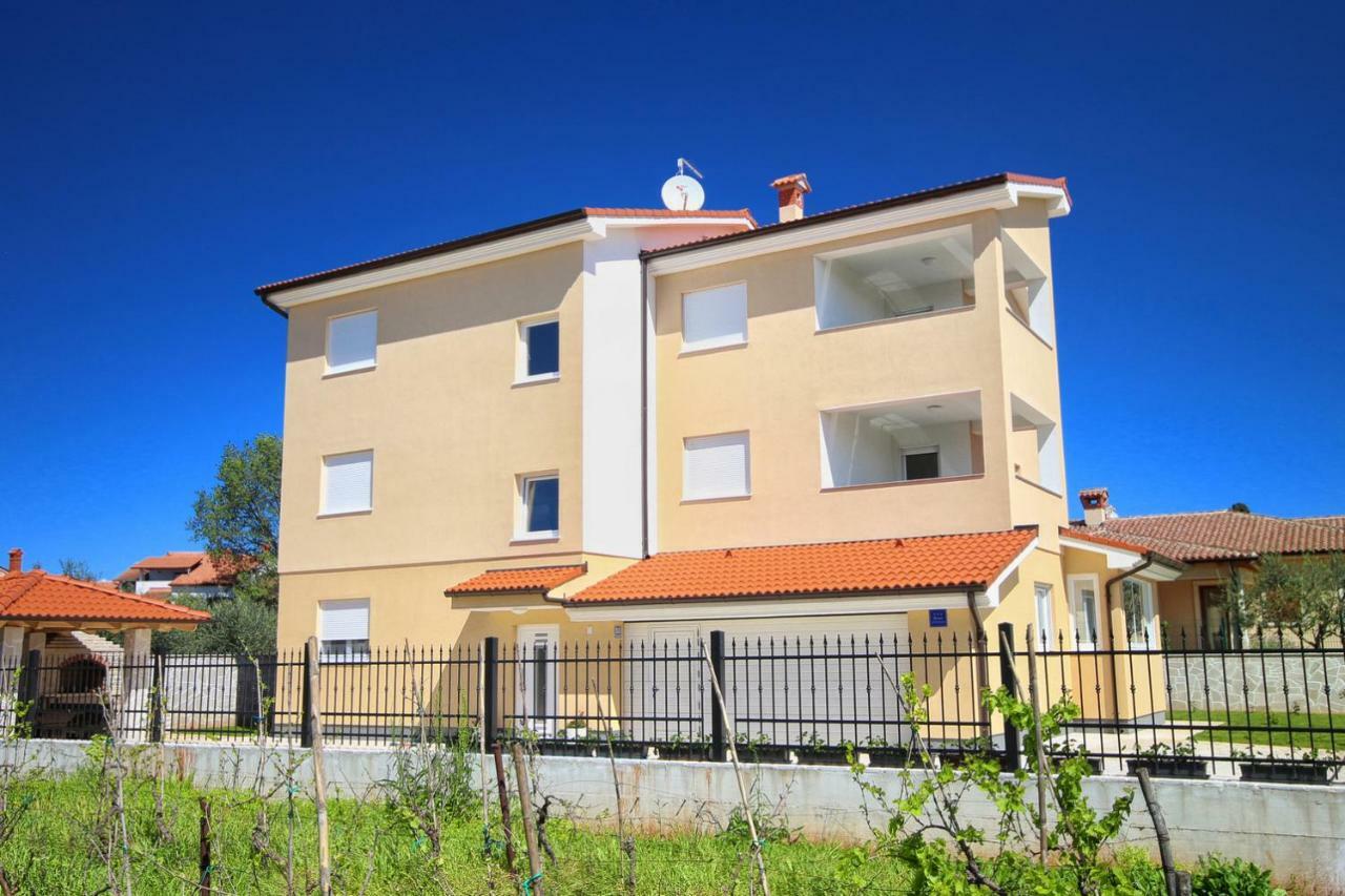 Hotel Dragan K1 à Medulin Extérieur photo