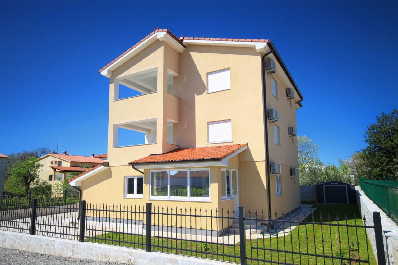 Hotel Dragan K1 à Medulin Extérieur photo